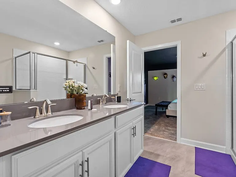 Bookmark Dr — Photo 33