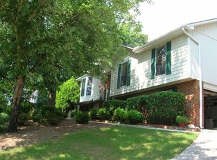 1416 Secretariat Dr, Helena, AL 35080