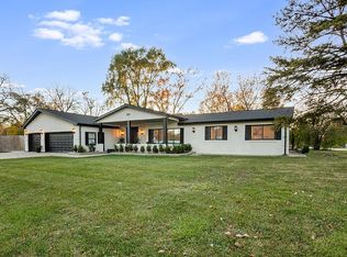 3825 Maple Ave, Northbrook, IL 60062