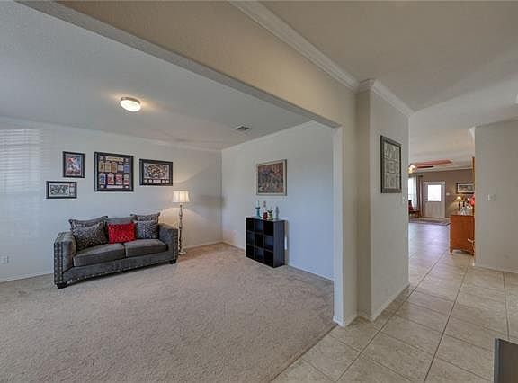 5th image of 527 Hoot Owl Ln S