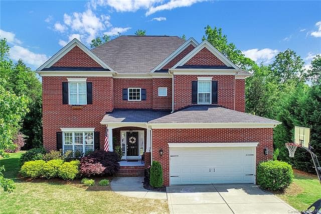 1st image of 215 Grimball Ln