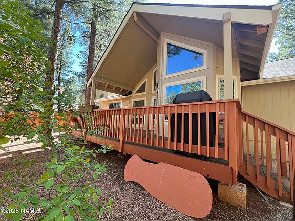3rd image of 3679 Cheryl Dr