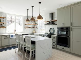 1752 Stanford Ave, Saint Paul, MN 55105