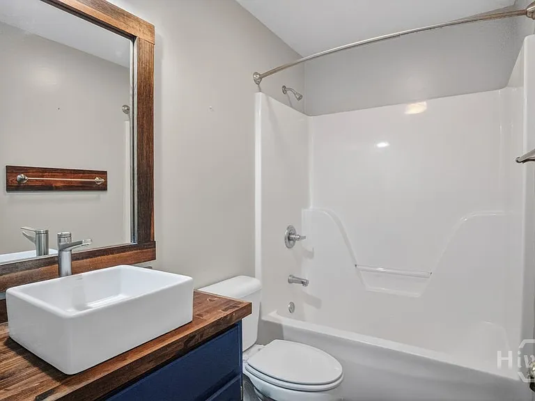 354 E Creek Bnd — Photo 29