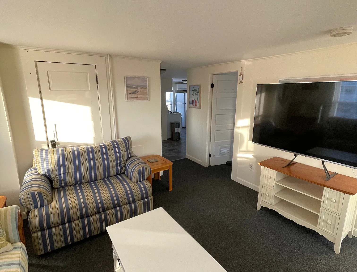 2 bed, 750 sqft, $1,900 — Photo 3