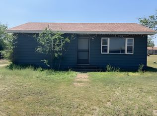 709 W Ross St, Floydada, TX 79235