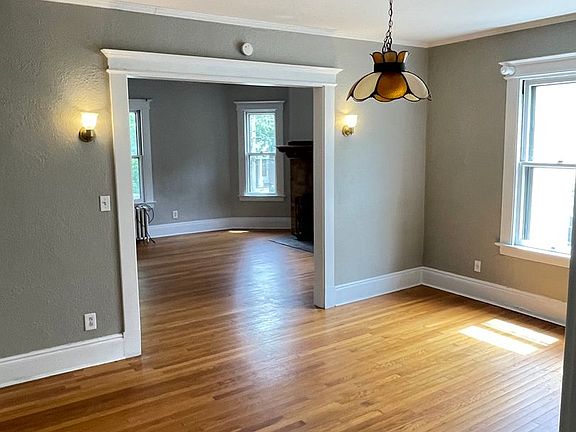 4th image of 135 Whitney St Floor 2