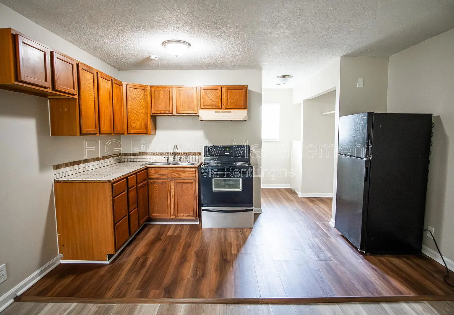 Studio, 1.0 bath, 400 sqft, $795 — Photo 4