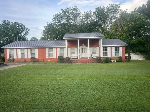 249 Piney Grove St, Falkville, AL 35622