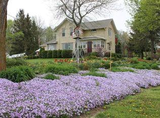 N9098 Horseshoe Rd, Watertown, WI 53094