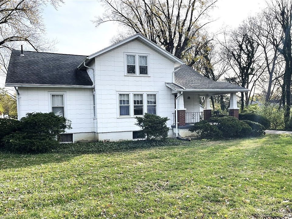 1st image of 616 N 11th St