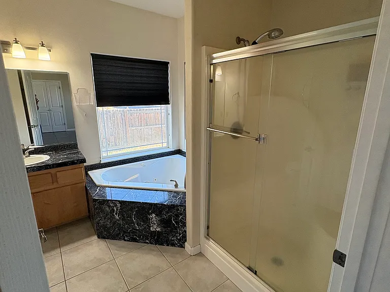 2725 SW Metolius Ave — Photo 9