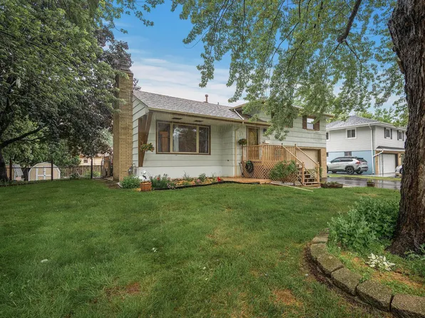 2932 Winnetka Ave N, New Hope, MN 55427