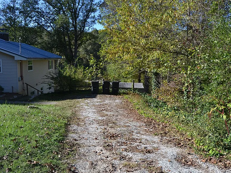 1416 Lake Emory Rd — Photo 43