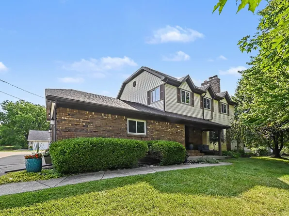 1900 Oak Grove Rd, Howell, MI 48855