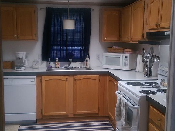5th image of 338 Wehrle Ave