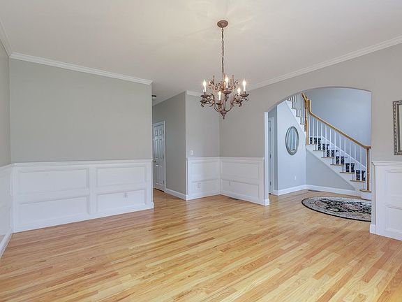3rd image of 17 Nottingham Road