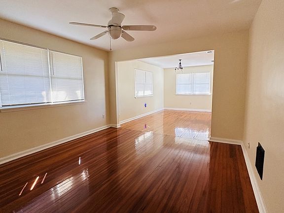 5th image of 2330 Park St #B