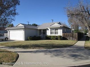 17601 Calvert St, Encino, CA 91316