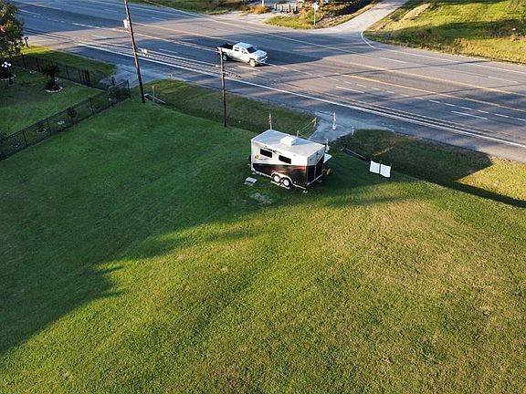 5th image of 6429 Highway 6