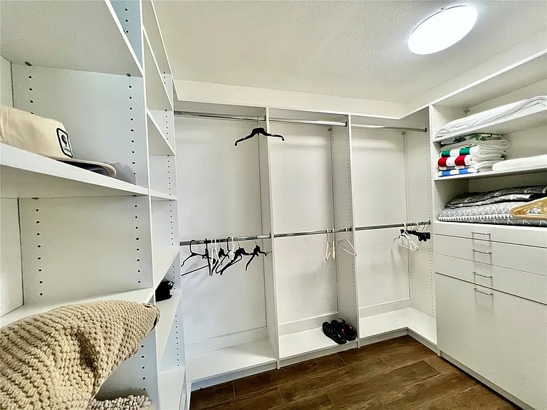 1010 Islamorada Blvd — Photo 24