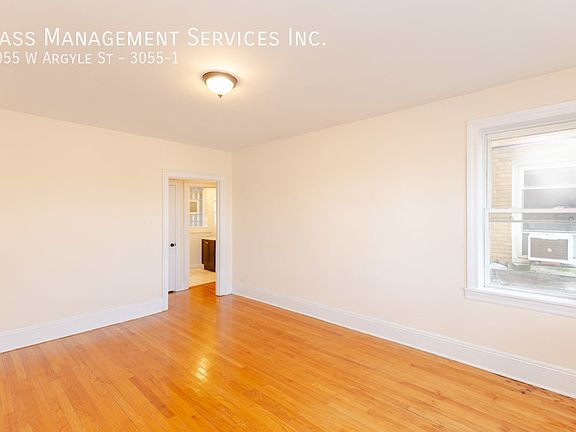 4th image of 3055 W Argyle St APT 1