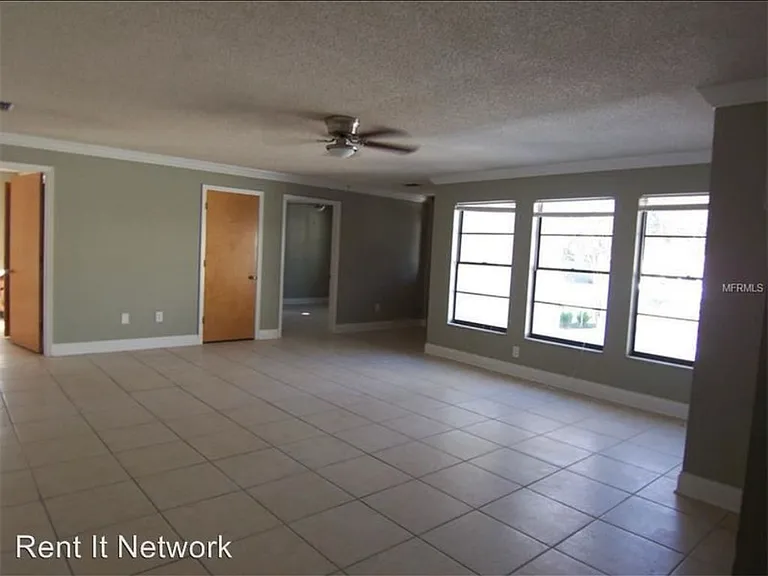2205 Cypress Point Dr E — Photo 1