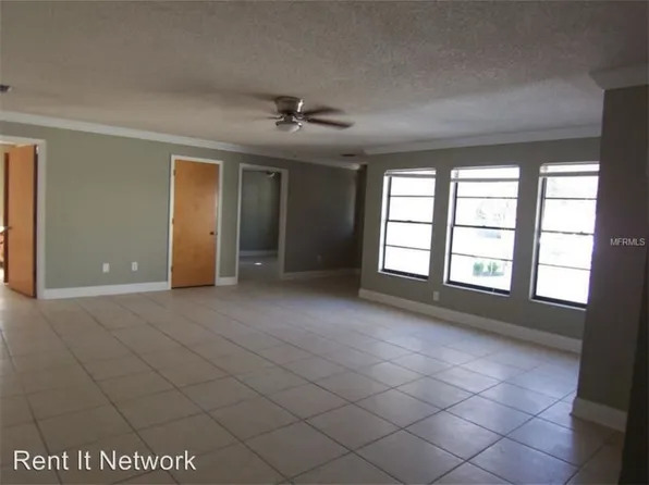 2205 Cypress Point Dr E, Clearwater, FL 33763