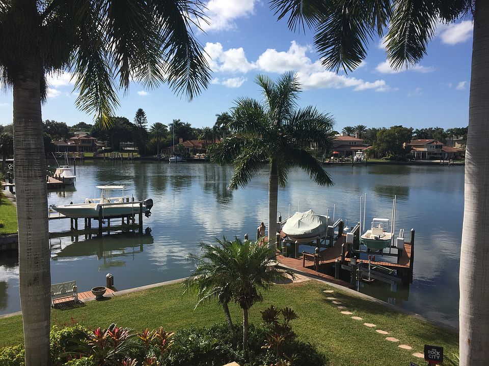 1st image of 1570 Gulfview Dr