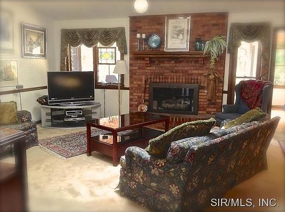 5th image of 1005 Ramblewood Dr