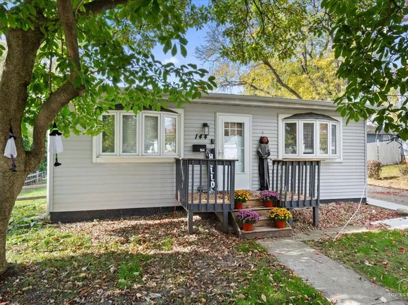 144 Easton Ave, West Chicago, IL 60185