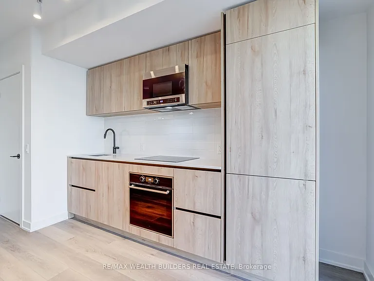 117 Broadway Ave #310 — Photo 4