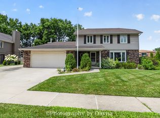 379 Fox Trail Dr, Bourbonnais, IL 60914