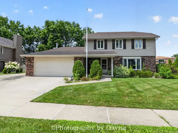 379 Fox Trail Dr, Bourbonnais, IL 60914