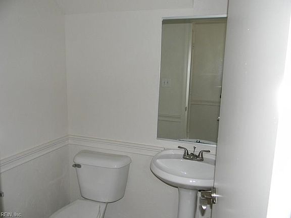 4th image of 3806 Banister River Reach APT D