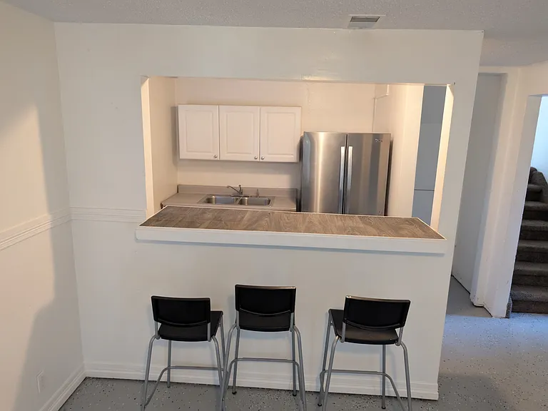 4705 Topeka Ct — Photo 20