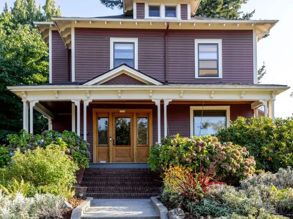 1124 SE Flavel St, Portland, OR 97202