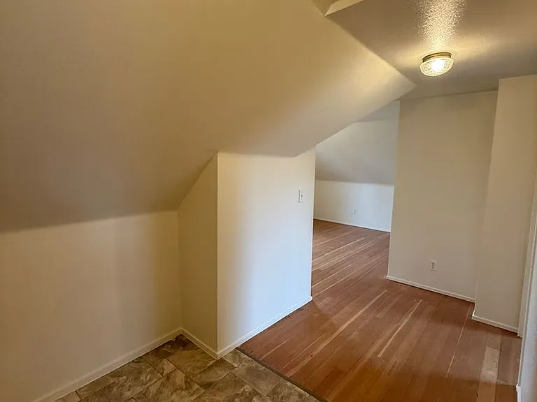 1133 Irvington Dr — Photo 31