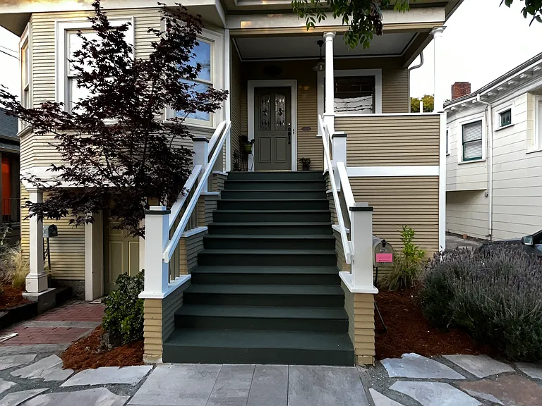 1440 Bay St — Photo 1