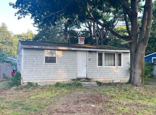 15 Sterling Rd, Auburn, ME 04210