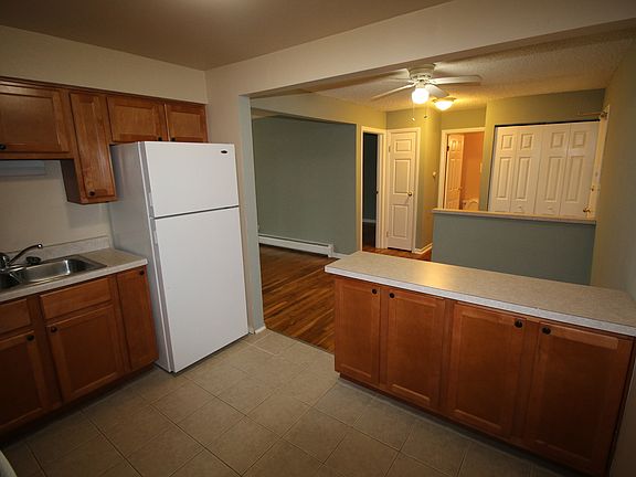 3rd image of 8996 Kennedy Dr #106F