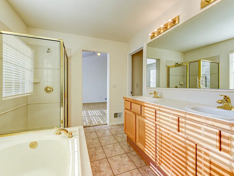 2800 Whitetail Cir — Photo 11