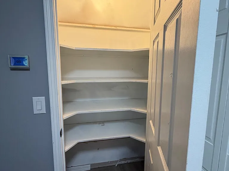 1270 Skyview Dr — Photo 39