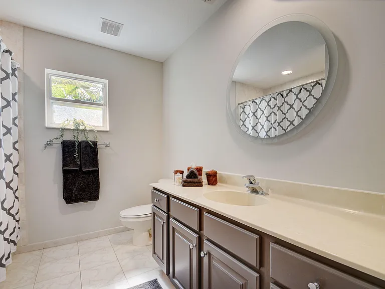 4006 Bahia Isle Cir — Photo 26