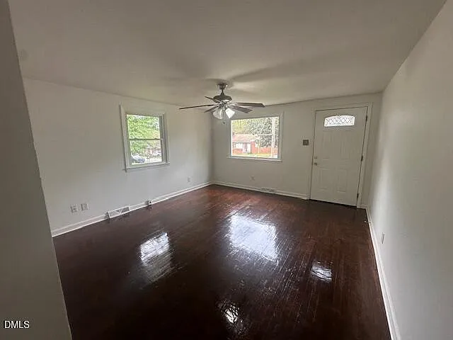 1718 Lamb Ave — Photo 4