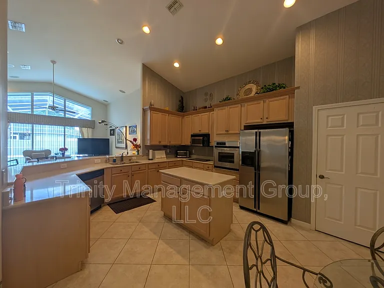 10812 Deerberry Dr — Photo 8