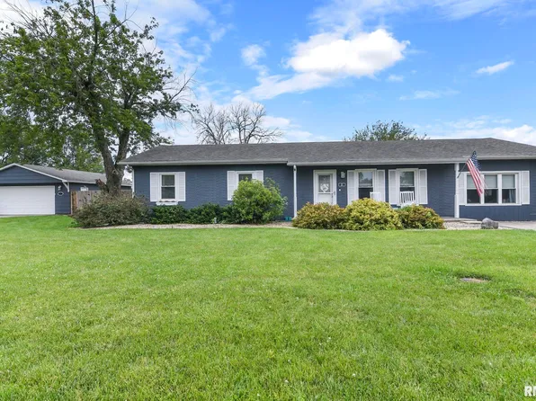 21 Conestoga Dr, Auburn, IL 62615