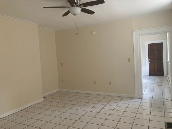 845 Western Ave APT 2