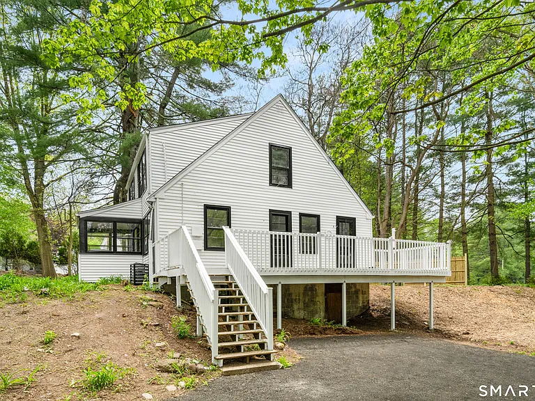 1335 Wolf Hill Rd #2 — Photo 4