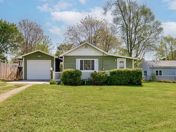 3915 Glover Ave, Des Moines, IA 50315